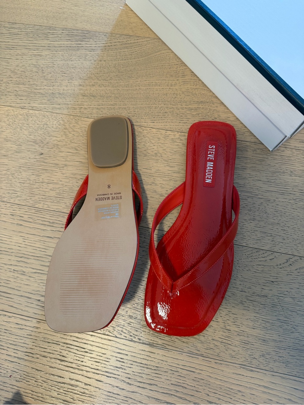 Steve Madden Red Patent Thong Sandals - Picture 4 of 4